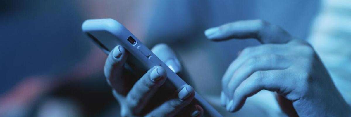 Российские операторы связи ограничивают регистрацию новых пользователей в Telegram и WhatsApp*