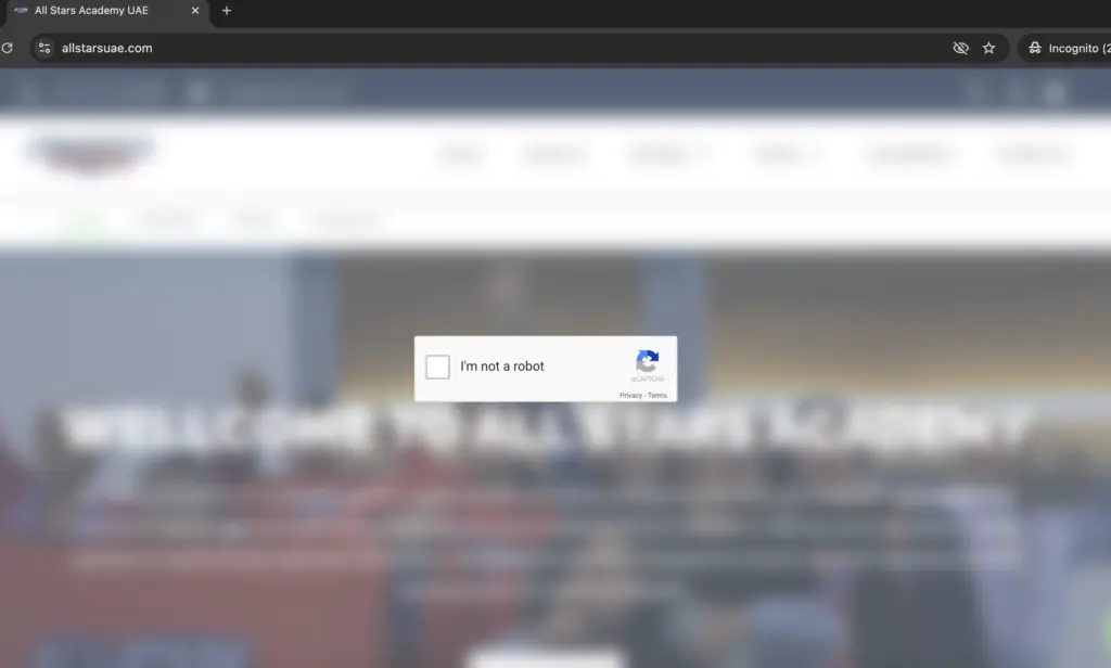 Пример поддельной CAPTCHA на скомпрометированном сайте www.allstarsuae[.]com.